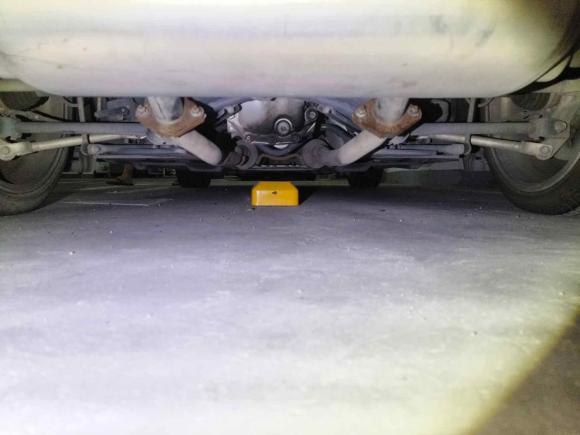 [深圳·粤B] 二手英菲尼迪英菲尼迪Q502014款 3.5L Hybrid 豪华运动版