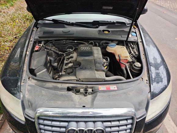 [上海·浙A] 二手奥迪奥迪A6L2010款 2.0 TFSI 自动标准型
