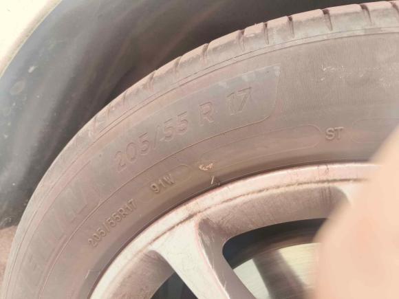 [苏州·苏E] 二手奔驰奔驰A级2021款 A 200 L 运动轿车时尚型