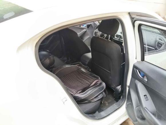 [西安·陕U] 二手马自达马自达3 昂克赛拉2016款 三厢 1.5L 手动豪华型