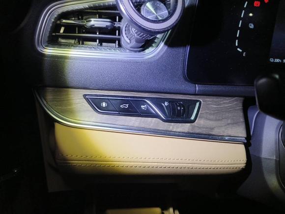 [深圳·粤B] 二手蓝电蓝电E52023款 1.5L DE-i 100KM臻享型 7座