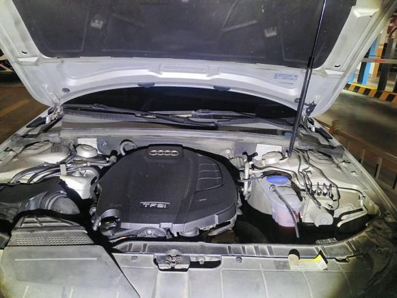 [苏州·苏E] 二手奥迪奥迪A4L2015款 45 TFSI quattro个性运动型