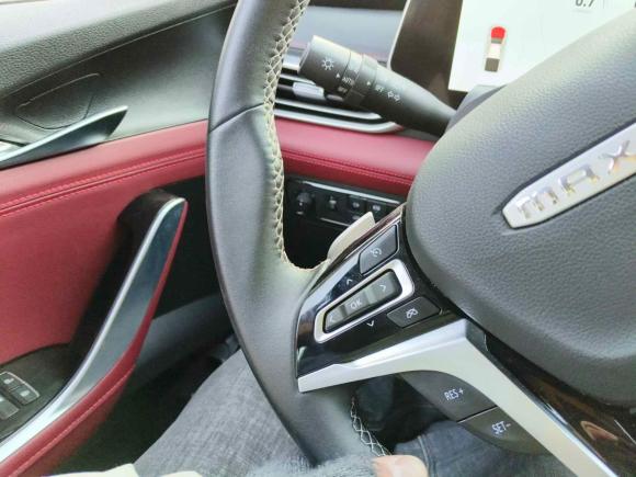 [上海·沪C] 二手上汽大通MAXUS大通T902021款 2.0T双增压 自动四驱高底盘豪华型标箱