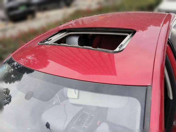 [芜湖·皖A] 二手荣威荣威i62017款 20T 自动旗舰版