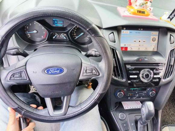 [成都·渝D] 二手福特福克斯2017款 两厢 EcoBoost 125 自动超能风尚型智行版