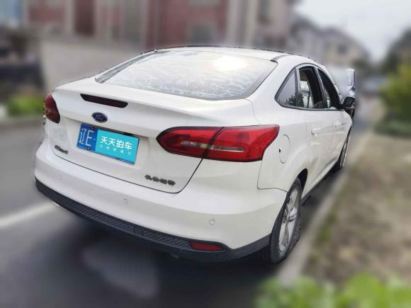 [上海·辽E] 二手福特福克斯2015款 三厢 1.6L 自动舒适型