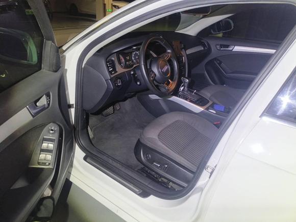 [武汉·鄂W] 二手奥迪奥迪A4L2015款 35 TFSI 自动标准型