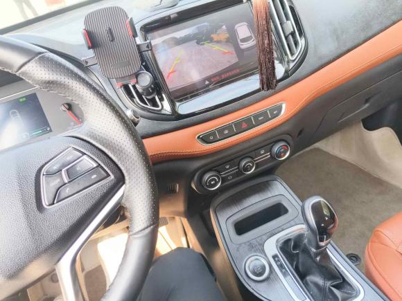 [上海·皖A] 二手奇瑞瑞虎72016款 2.0L CVT耀目版