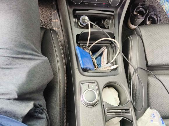 [上海·沪B] 二手奔驰奔驰GLA2016款 GLA 220 4MATIC 豪华型