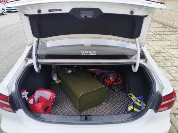 [成都·川Q] 二手荣威荣威i62017款 20T 手动豪华版