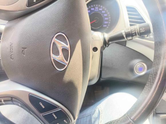 [广州·粤A] 二手现代朗动2015款 1.6L 自动尊贵型