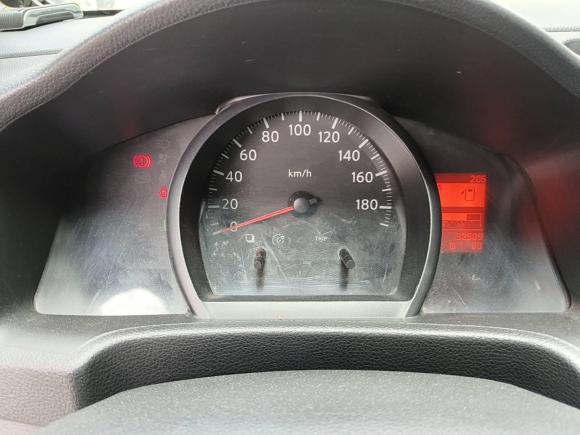 [青岛·鲁B] 二手日产日产NV2002011款 1.6L 232座 尊雅型