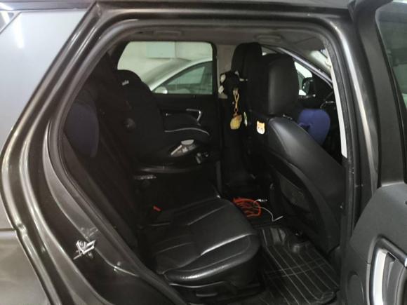 [广州·粤A] 二手路虎发现神行2015款 2.0T SE