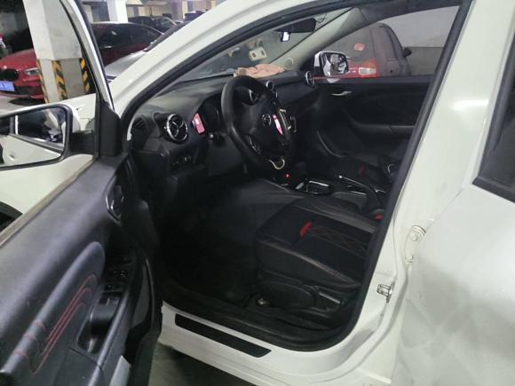 [南京·苏A] 二手东南东南DX32018款 1.5T CVT豪华型