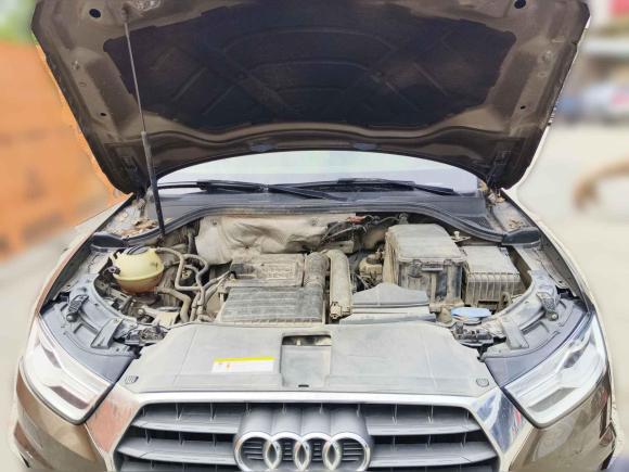 [南昌·赣A] 二手奥迪奥迪Q32016款 30 TFSI 时尚型