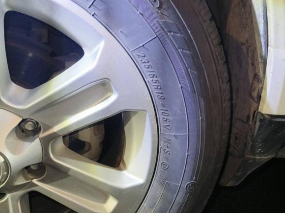 [成都·渝C] 二手哈弗哈弗H5经典2016款 经典版 2.0T 手动四驱精英型