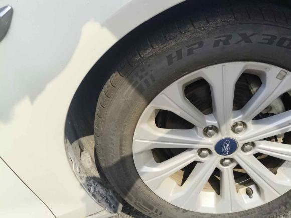 [杭州·赣E] 二手福特福睿斯2015款 1.5L 自动时尚型