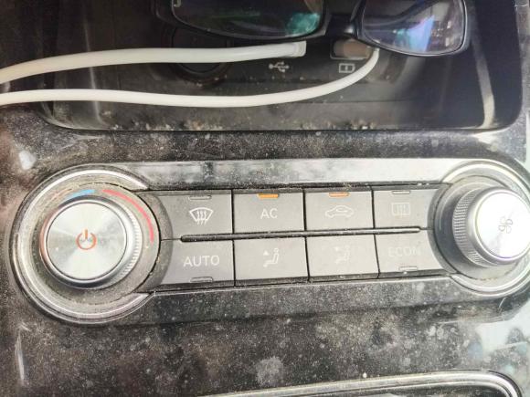 [上海·沪A] 二手荣威荣威Ei52019款 豪华版