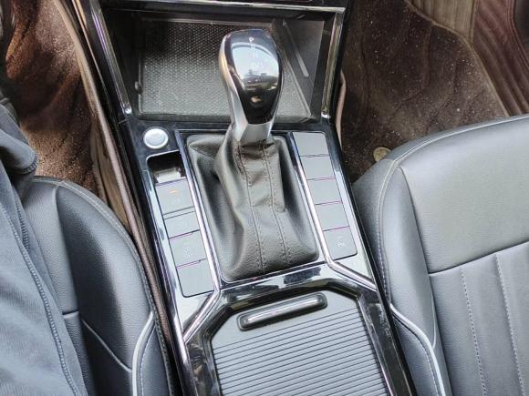 [广州·粤E] 二手大众帕萨特2023款 330TSI 星空精英版