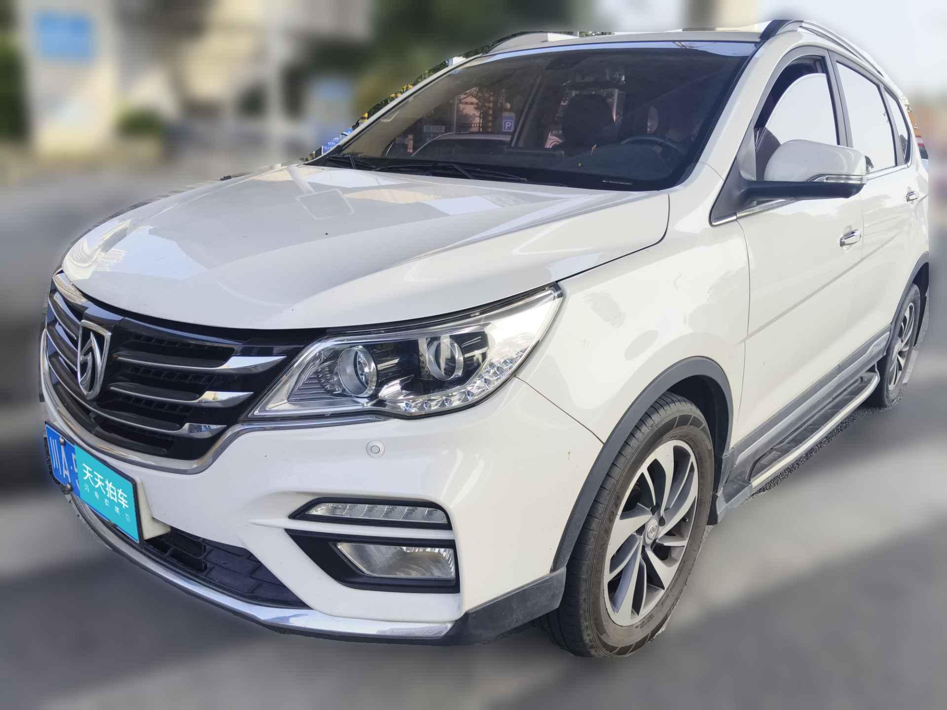 [成都·川A] 宝骏宝骏5602017款 1.5T DCT旗舰型 7座