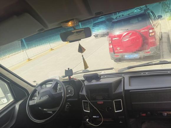 [武汉·鄂A] 二手依维柯依维柯得意2020款 2.5T A40客车双胎中顶5-9座国VI