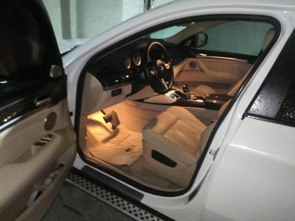 [青岛·鲁B] 二手宝马宝马X62011款 xDrive35i