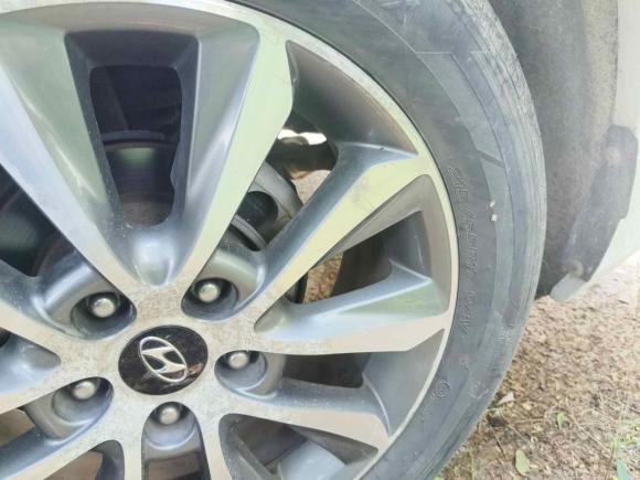 [济南·鲁A] 二手现代索纳塔2013款 2.4L 自动领先版 国IV