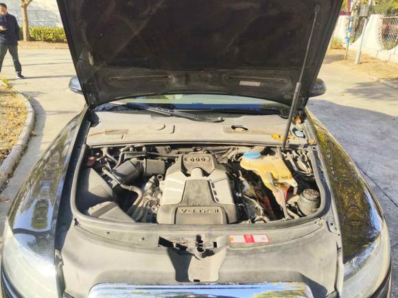 [南京·苏A] 二手奥迪奥迪A6L2010款 3.0 TFSI quattro 豪华型