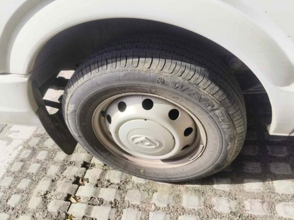 [无锡·苏B] 二手大通新途V802023款 2.0T 手动经典傲运通短轴超低顶5/6座