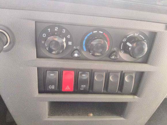 [嘉兴·浙F] 二手北京汽车制造厂勇士2019款 2.4T 五门四驱汽油版 国VI