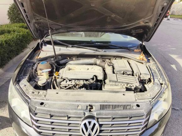 [上海·沪C] 二手大众帕萨特2014款 1.8TSI DSG尊荣版