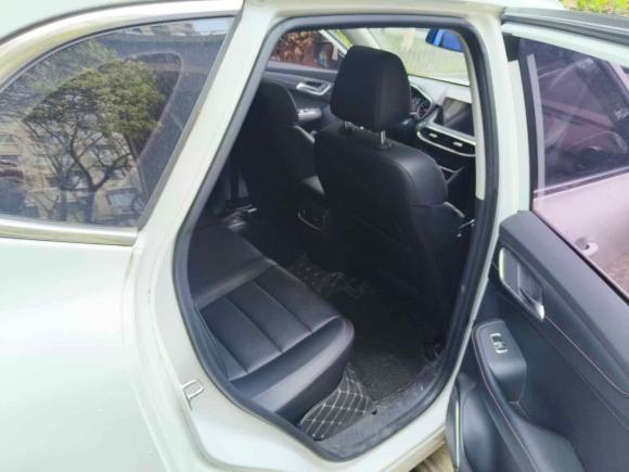 [上海·沪C] 二手名爵名爵HS2018款 20T 手动两驱荷尔蒙劲取版 国V