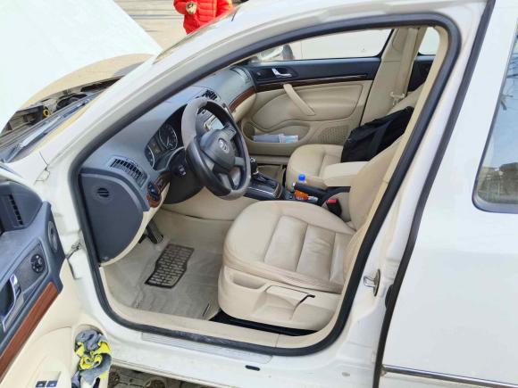 [武汉·鄂A] 二手斯柯达明锐2014款 1.6L 自动逸俊版