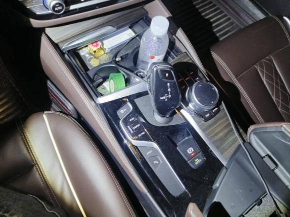 [义乌·苏A] 二手宝马宝马5系新能源2020款 530Le 豪华套装