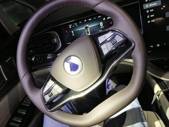 [上海·沪A] 二手腾势腾势D92024款 DM-i 1050 尊享型