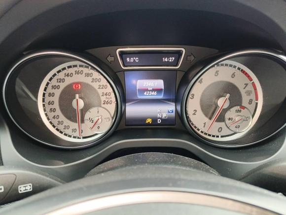 [西安·陕A] 二手奔驰奔驰GLA2016款 GLA 200 时尚型