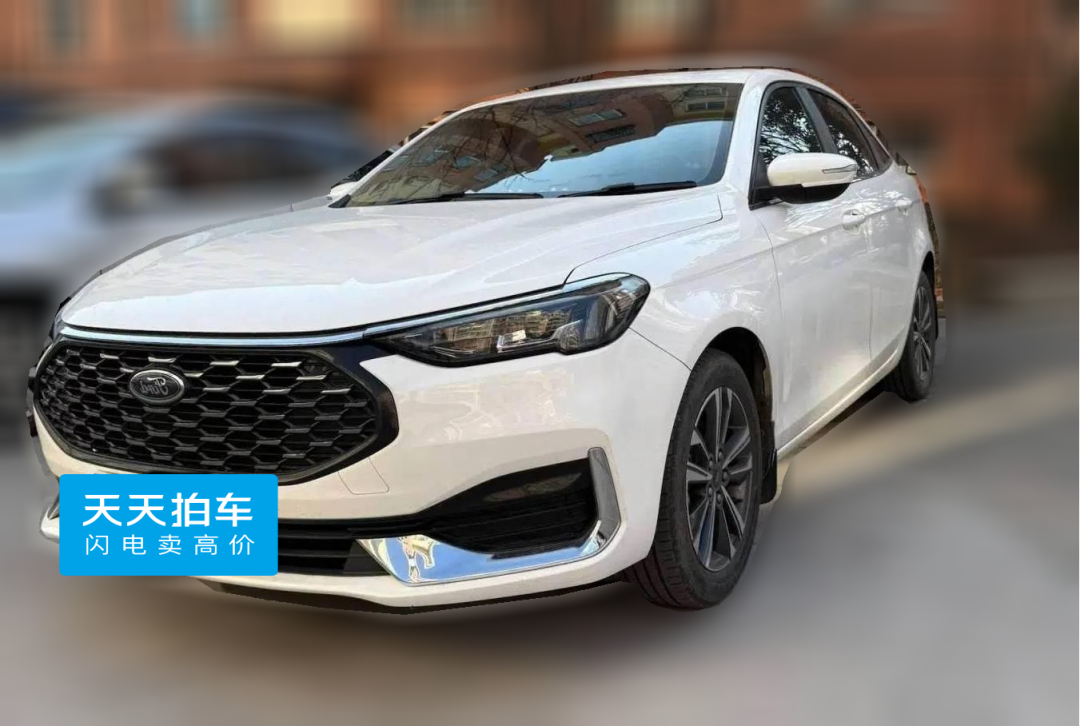 [青岛·鲁B] 福特福睿斯2021款 1.5L 自动钻石版