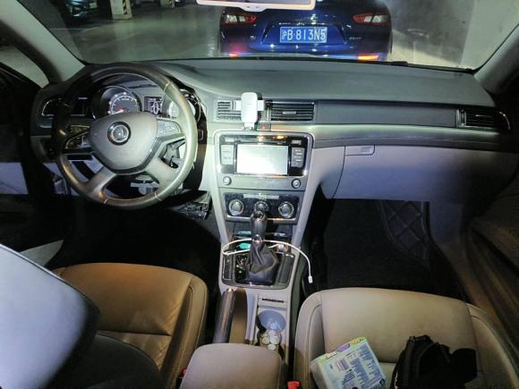 [上海·沪B] 二手斯柯达速派2013款 1.4TSI DSG名仕版