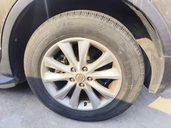 [上海·鄂A] 二手别克昂科威Plus2014款 28T 四驱精英型