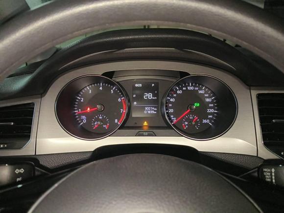 [南京·苏A] 二手大众高尔夫·嘉旅2016款 1.6L 自动舒适型