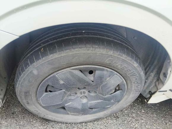 [上海·沪A] 二手比亚迪比亚迪e22023款 舒适型