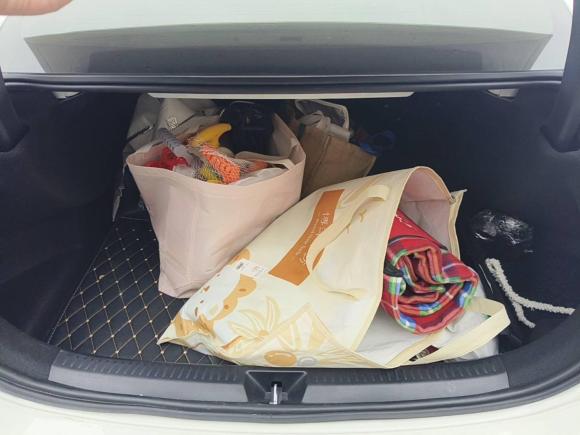 [苏州·苏U] 二手奔驰奔驰A级2022款 改款三 A 200 L 运动轿车时尚型