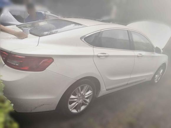 [苏州·苏E] 二手吉利汽车博瑞2015款 2.4L 舒适型