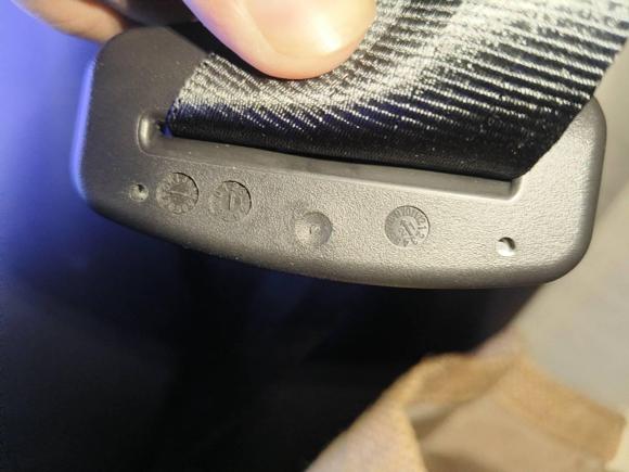 [常州·苏D] 二手路虎揽胜极光2021款 极光L 249PS R-Dynamic First edition 首发版