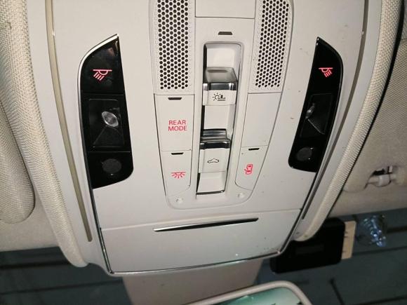 [武汉·鄂A] 二手奥迪奥迪A82014款 A8L 45 TFSI quattro豪华型