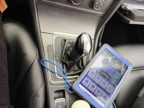 [上海·沪A] 二手大众高尔夫2015款 1.6L 自动舒适型