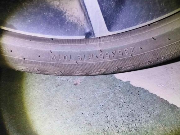 [广州·粤A] 二手奔驰奔驰GLC2020款 改款 GLC 300 L 4MATIC 动感型