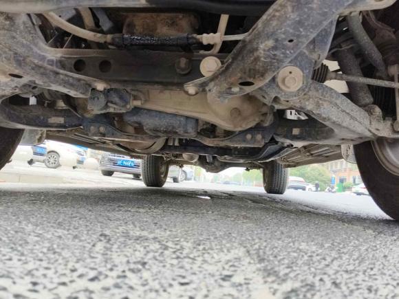 [南通·苏F] 二手五十铃铃拓2020款 2.5T四驱手动领航版 国VI JE4D25Q6A