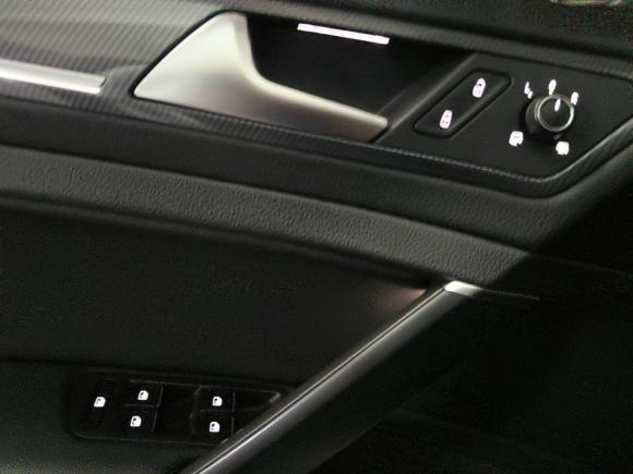 [深圳·粤B] 二手大众高尔夫2018款 280TSI 自动R-Line型