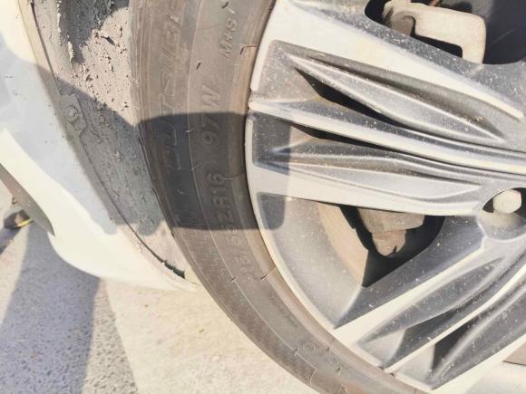 [青岛·鲁B] 二手标致标致3082016款 1.6L 自动时尚版